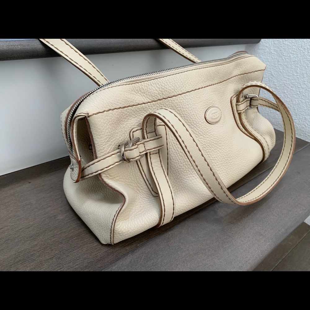 Authentic Tod’s Handbag - Picture 2 of 8